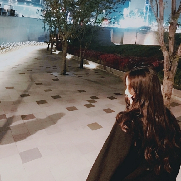 Meet your Posher - Picture 3 of 7